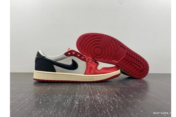 Trophy Low Jordan 1 OG Away Retro Room FN0432-100 0212